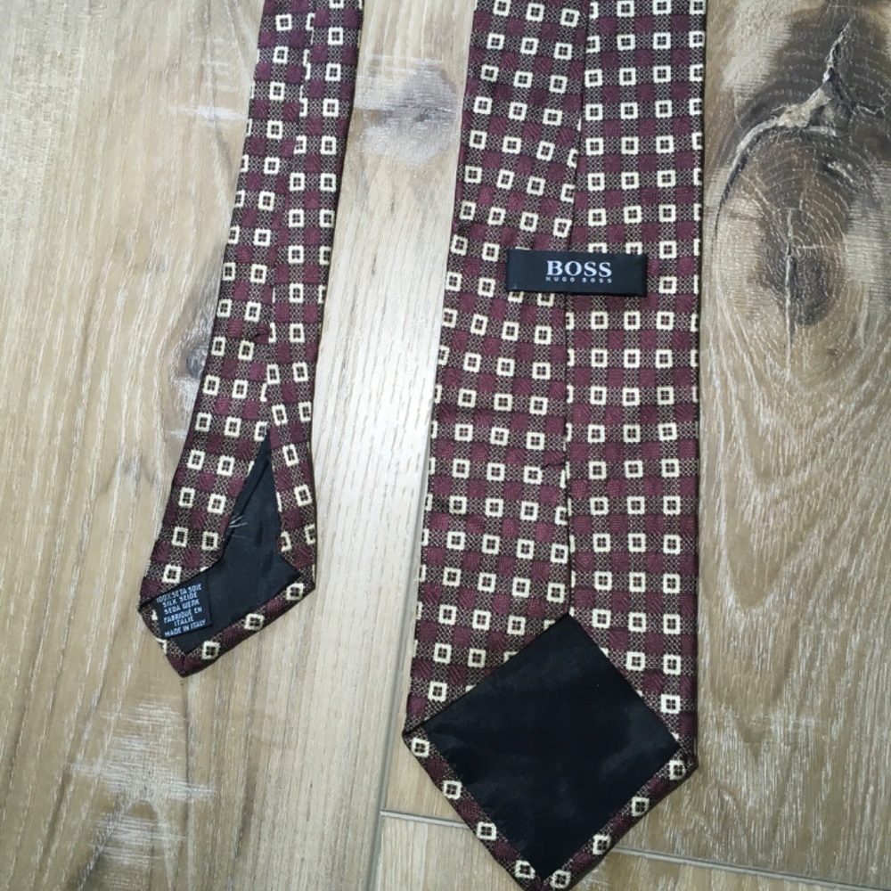 Hugo Boss tie - Picture 6 of 6